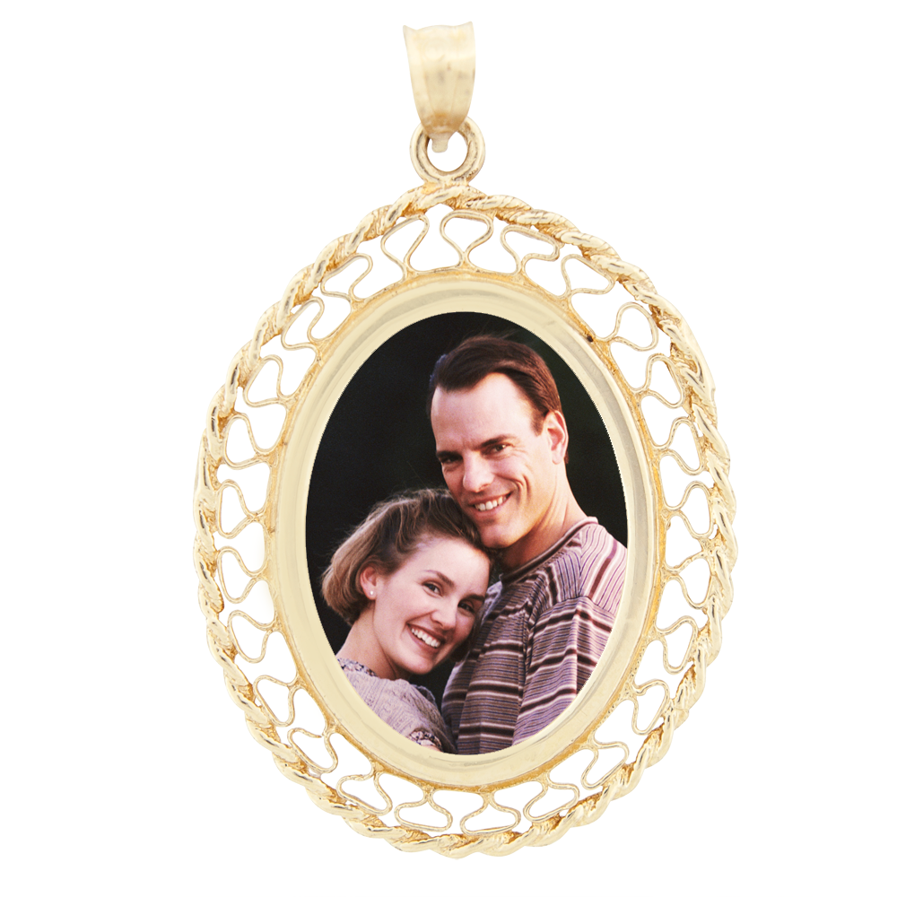 Small Oval Filigree Pendant